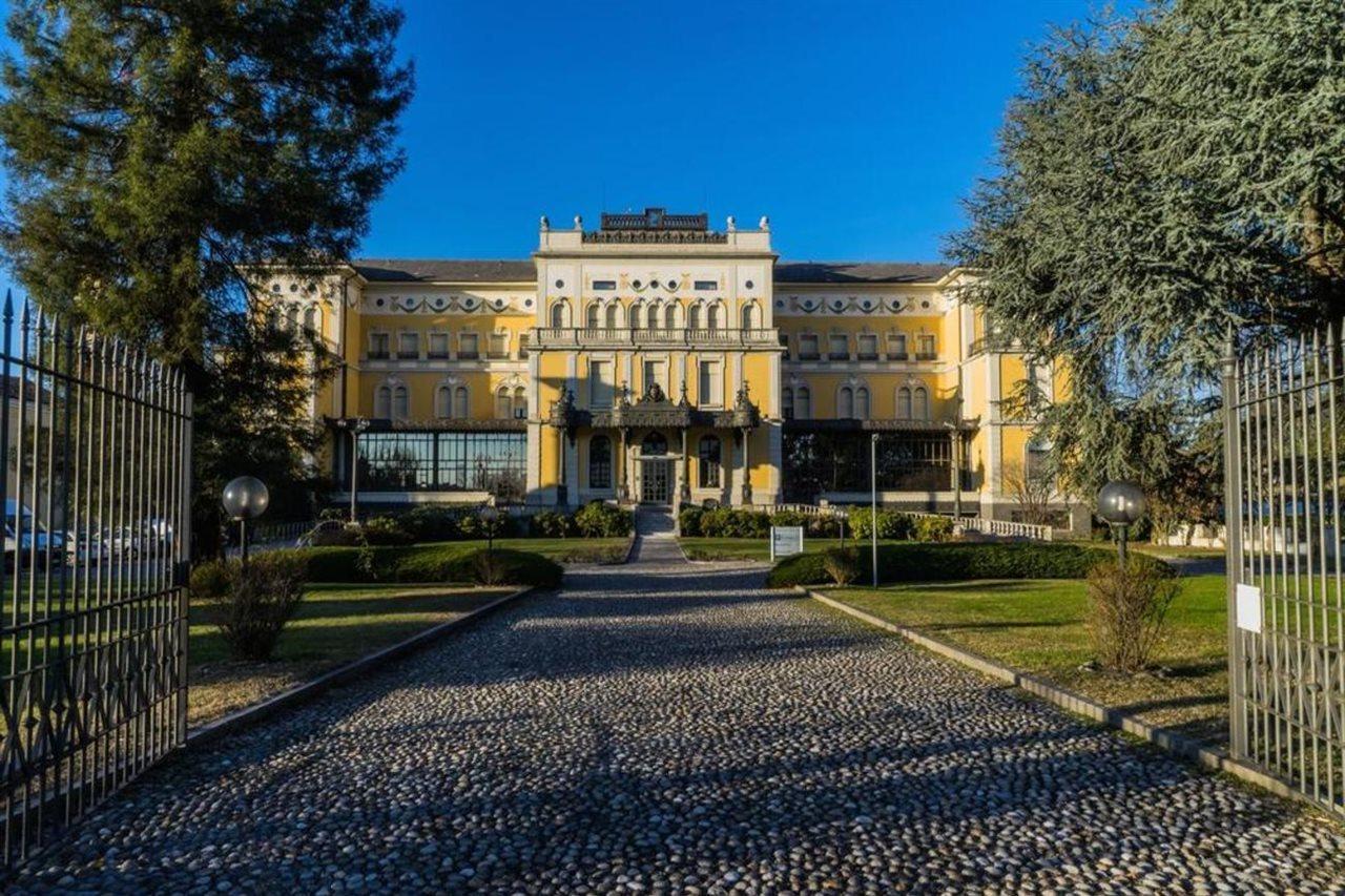 Hotel Villa Malpensa Vizzola Ticino Esterno foto