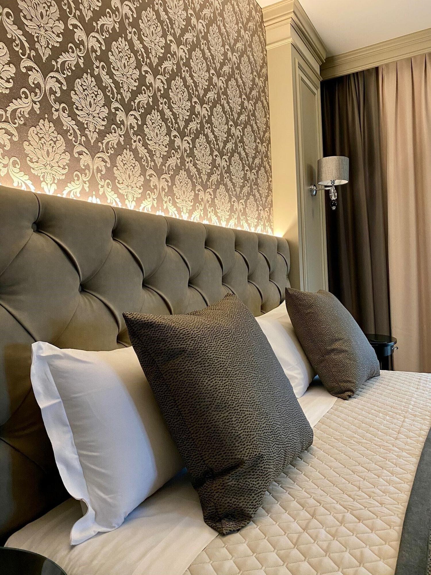 Hotel Villa Malpensa Vizzola Ticino Esterno foto