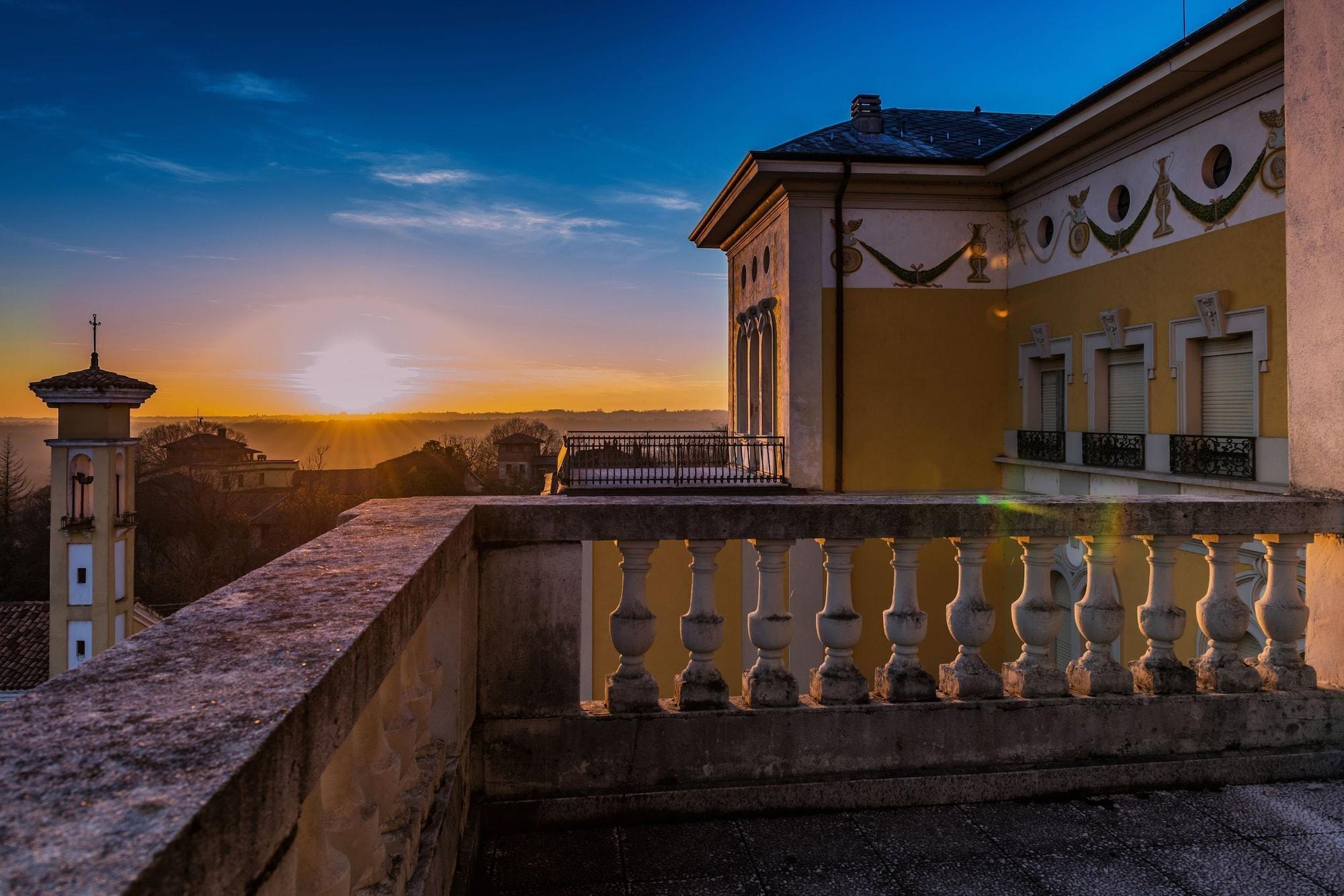 Hotel Villa Malpensa Vizzola Ticino Esterno foto
