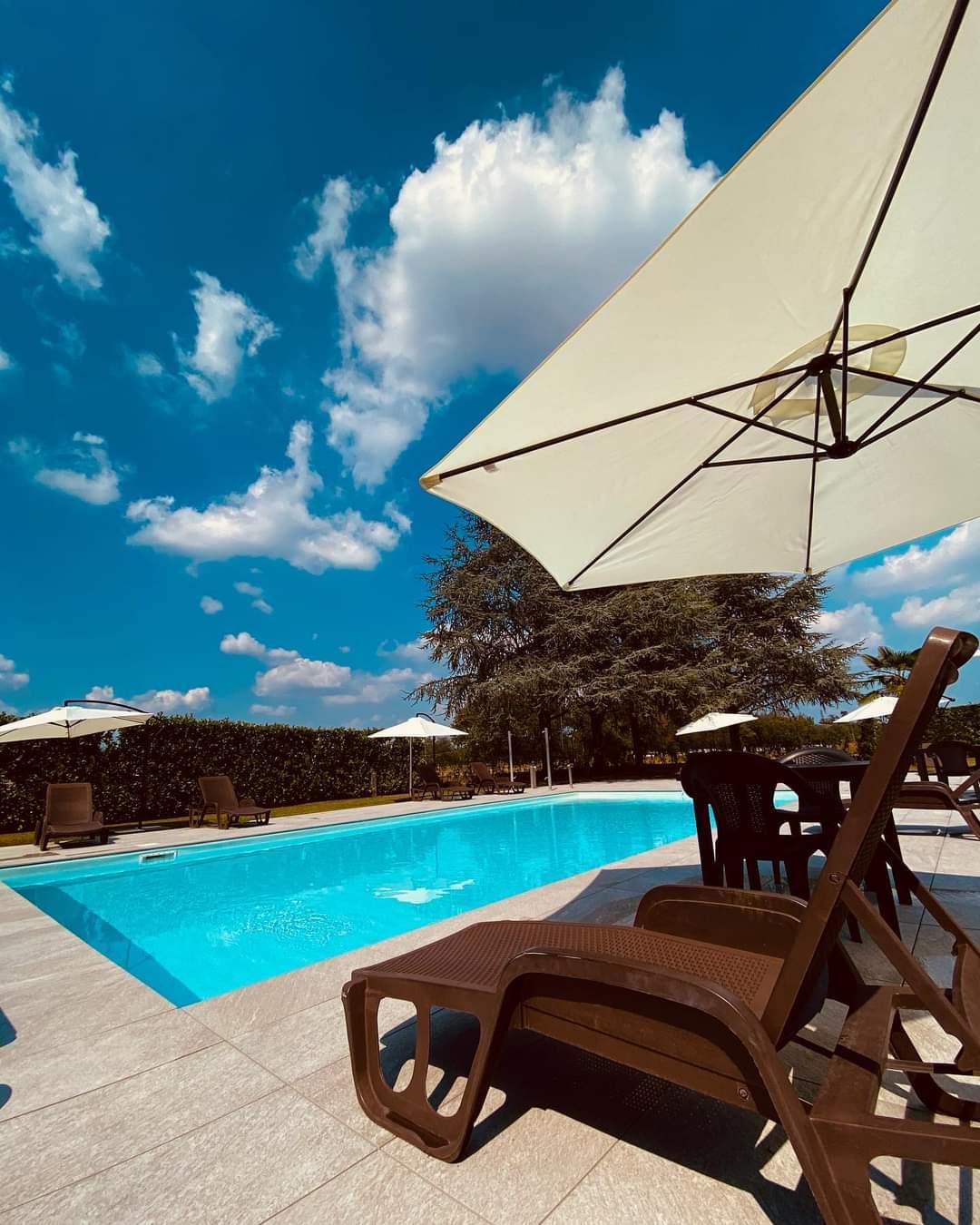 Hotel Villa Malpensa Vizzola Ticino Esterno foto