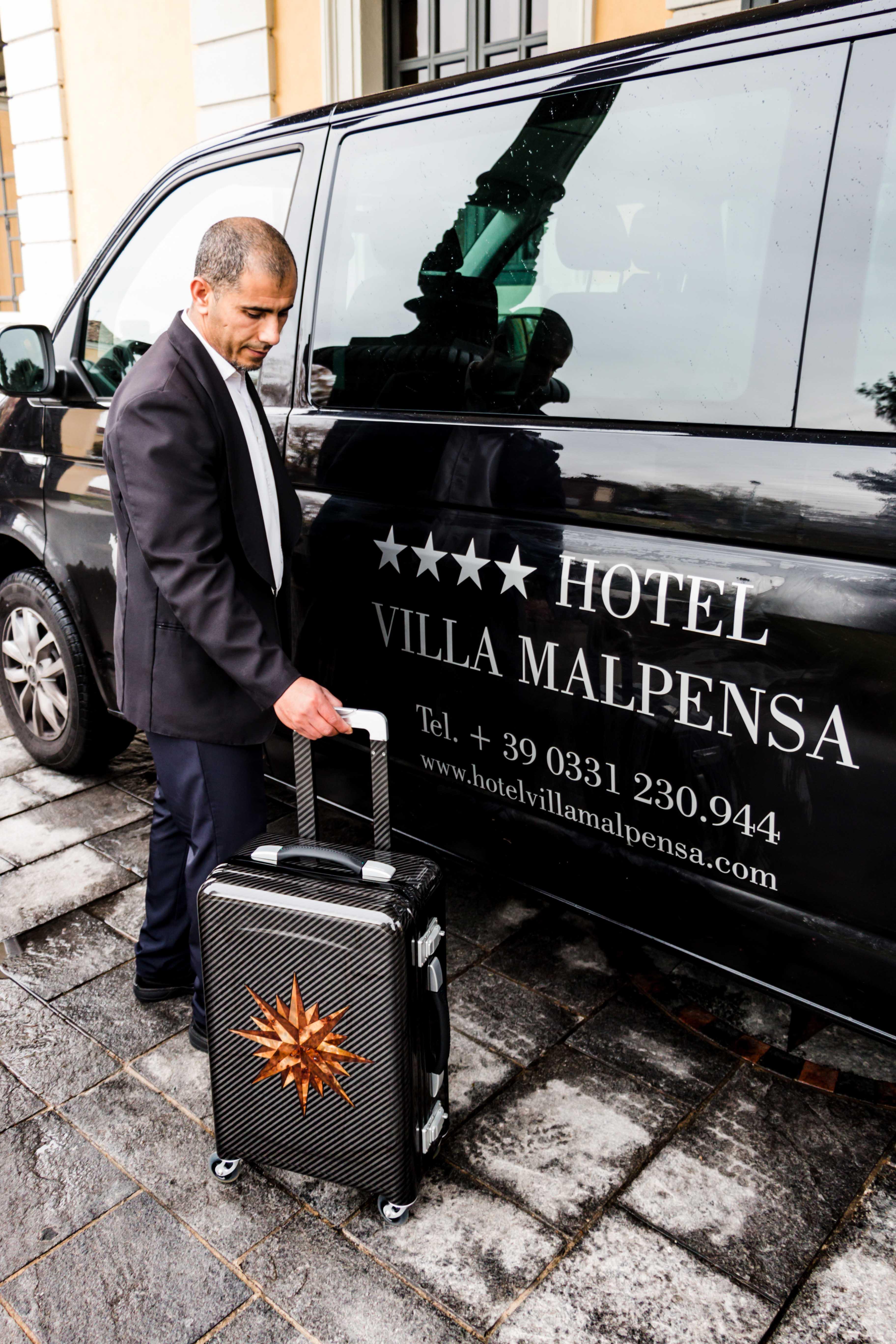 Hotel Villa Malpensa Vizzola Ticino Esterno foto