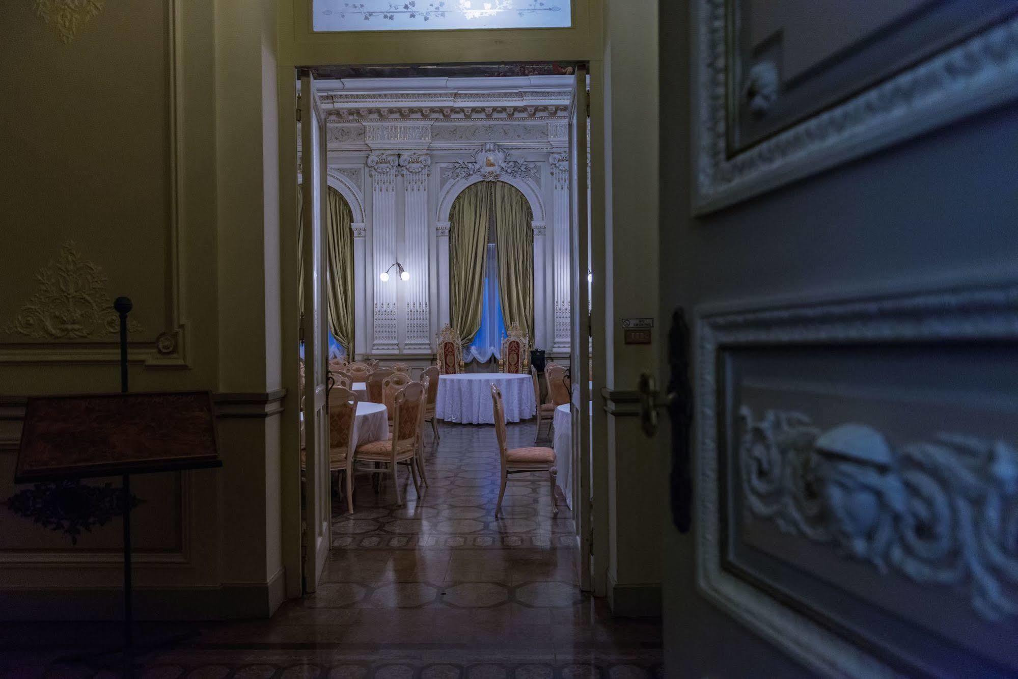 Hotel Villa Malpensa Vizzola Ticino Esterno foto
